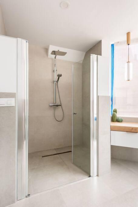 Marbella House Imponente Atico Con Piscina Privadaアパートメント エクステリア 写真
